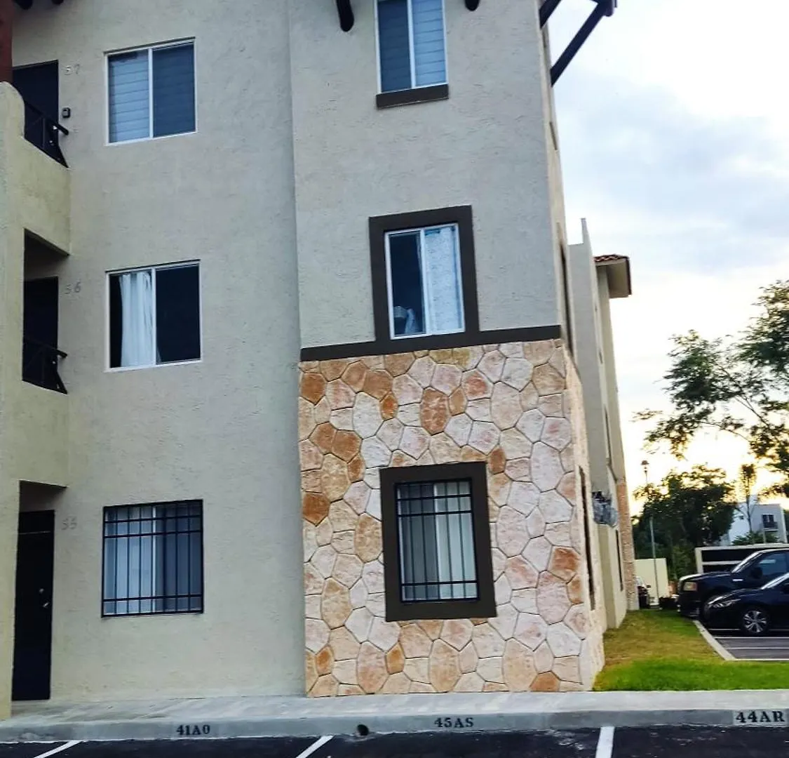 Departamento Con Casa Club En Playa. Apartment Playa del Carmen
